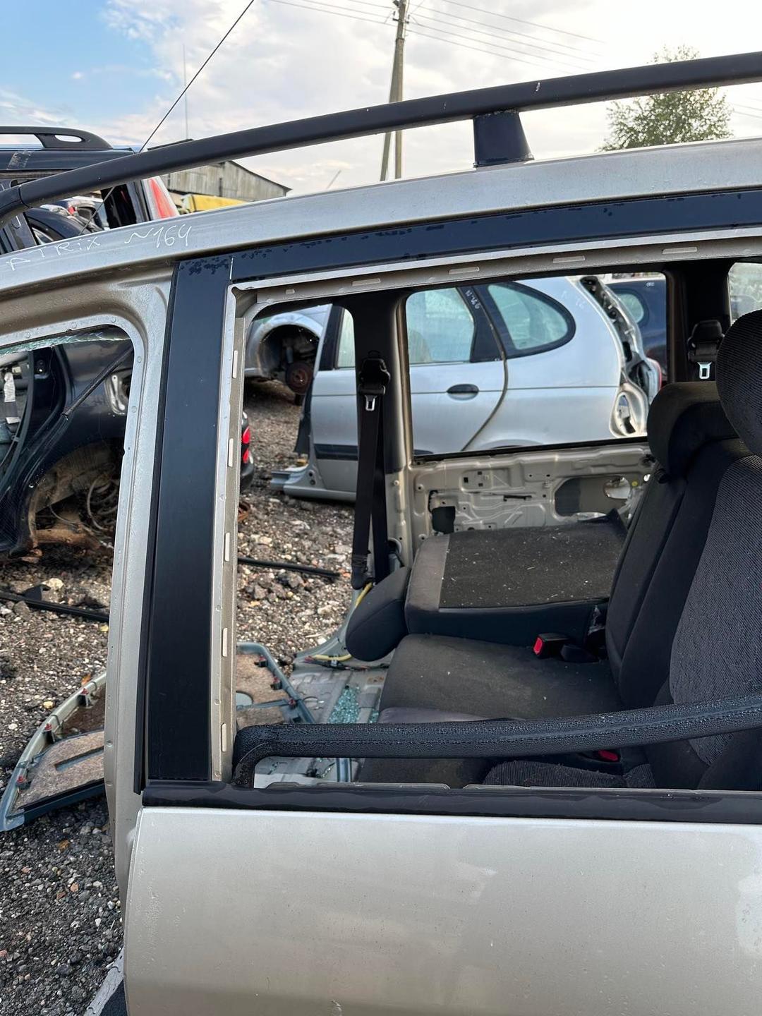 Дверь задняя левая I7JGJP Hyundai Matrix купить с доставкой