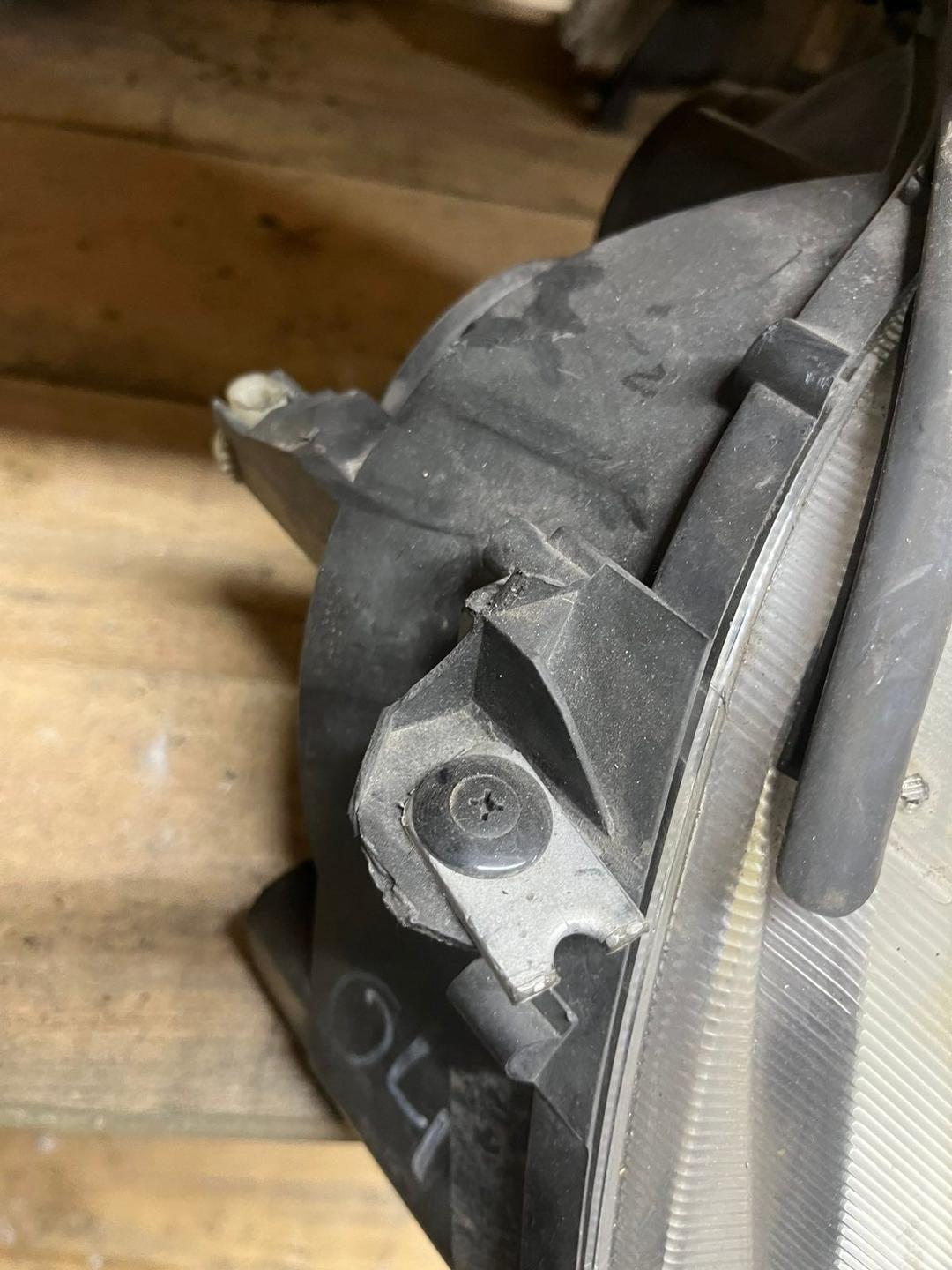 Фара левая EUFBHZ Nissan Almera Tino купить