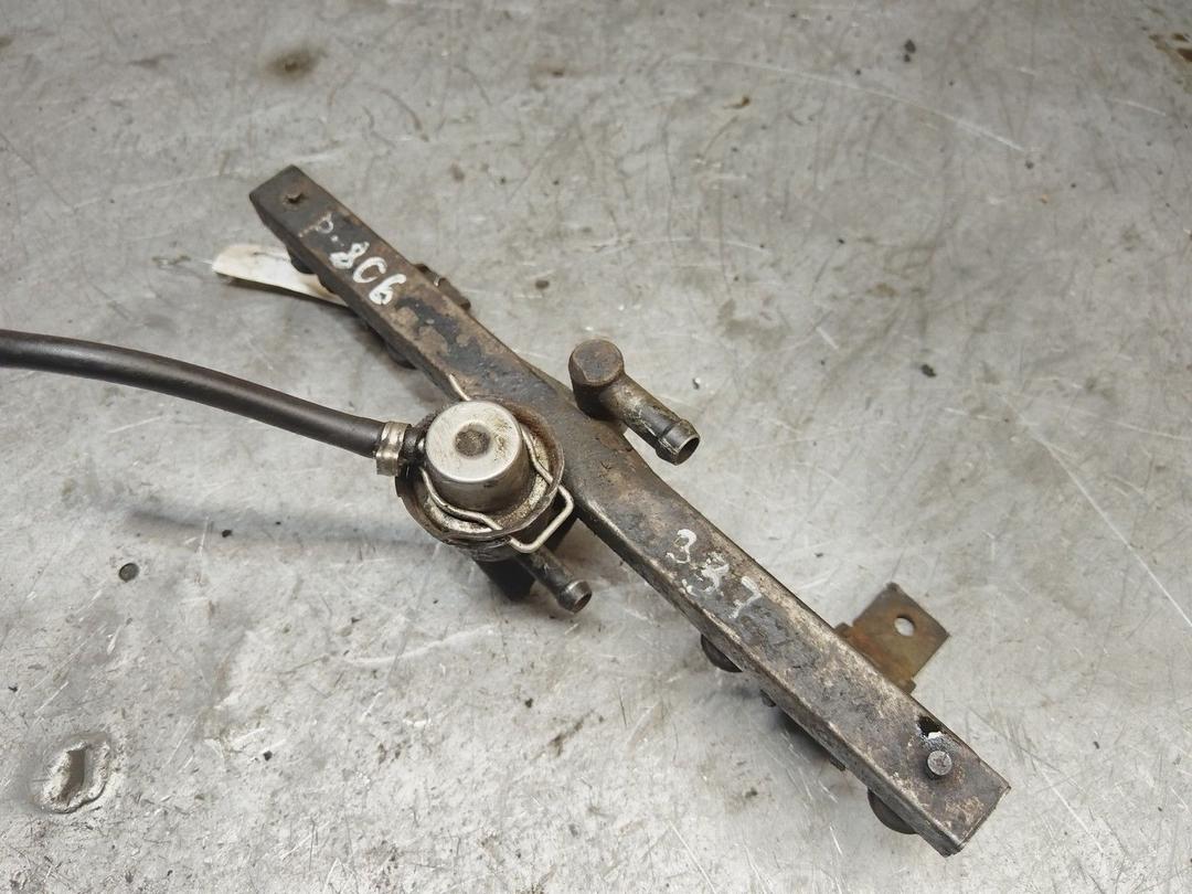 Топливная рампа P17205 Peugeot 806 купить в магазине запчастей бу