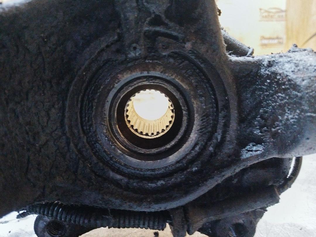 Кулак поворотный правый B9YQOO Citroen C5 купить на авторазборке