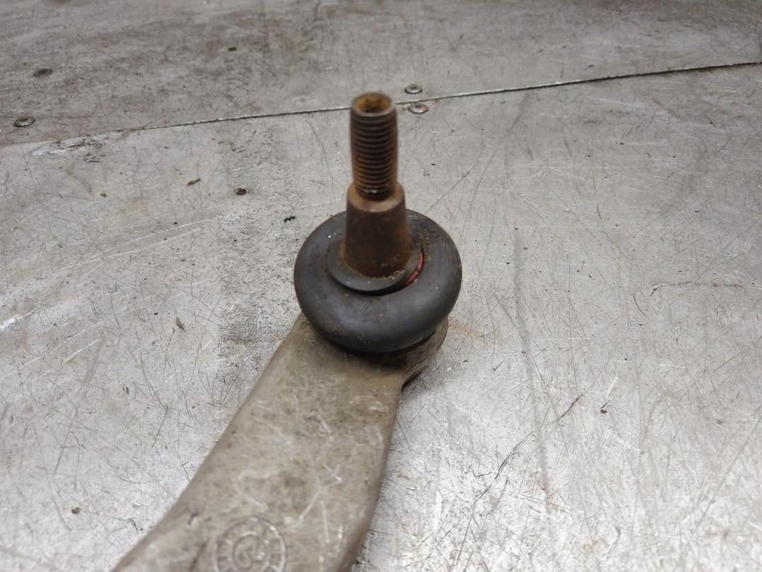 Рычаг передний левый 00EFB1 Audi A8 купить на авторазборке