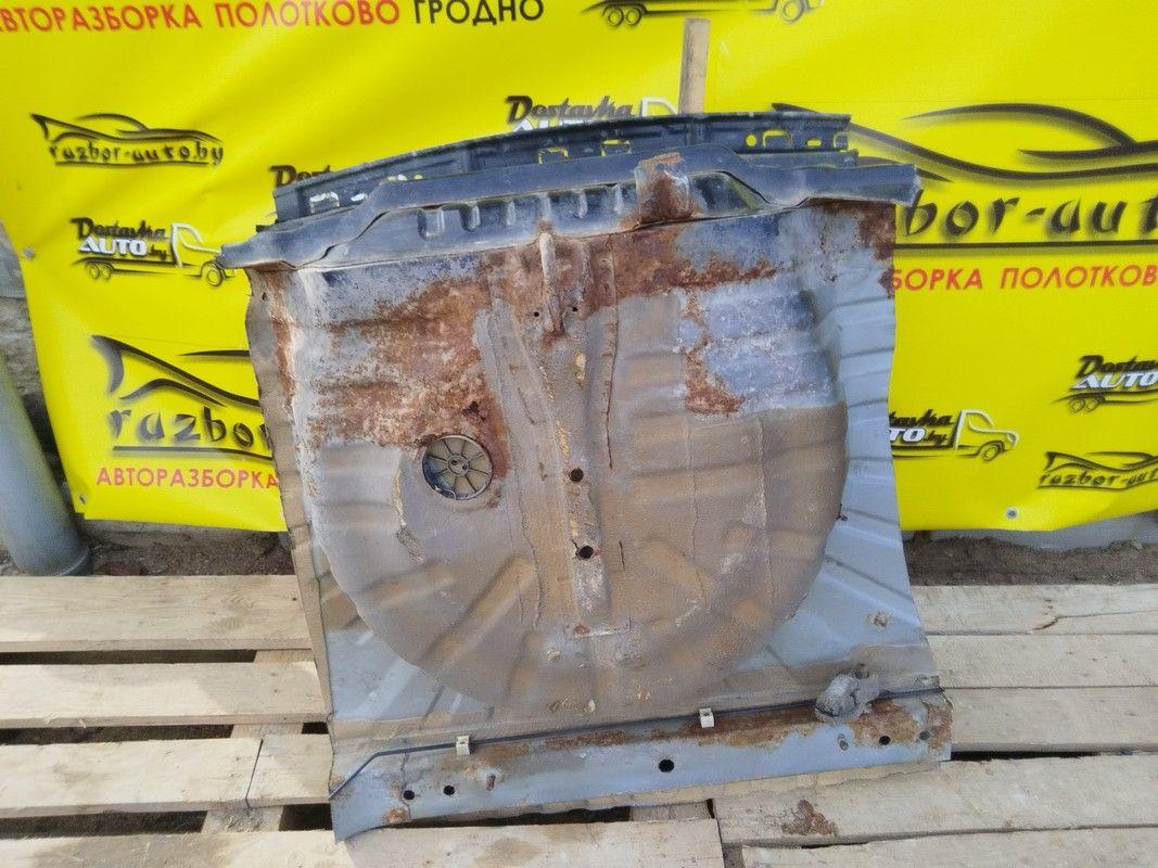 Ниша запасного колеса HKN66Z Mitsubishi Colt купить в магазине запчастей бу
