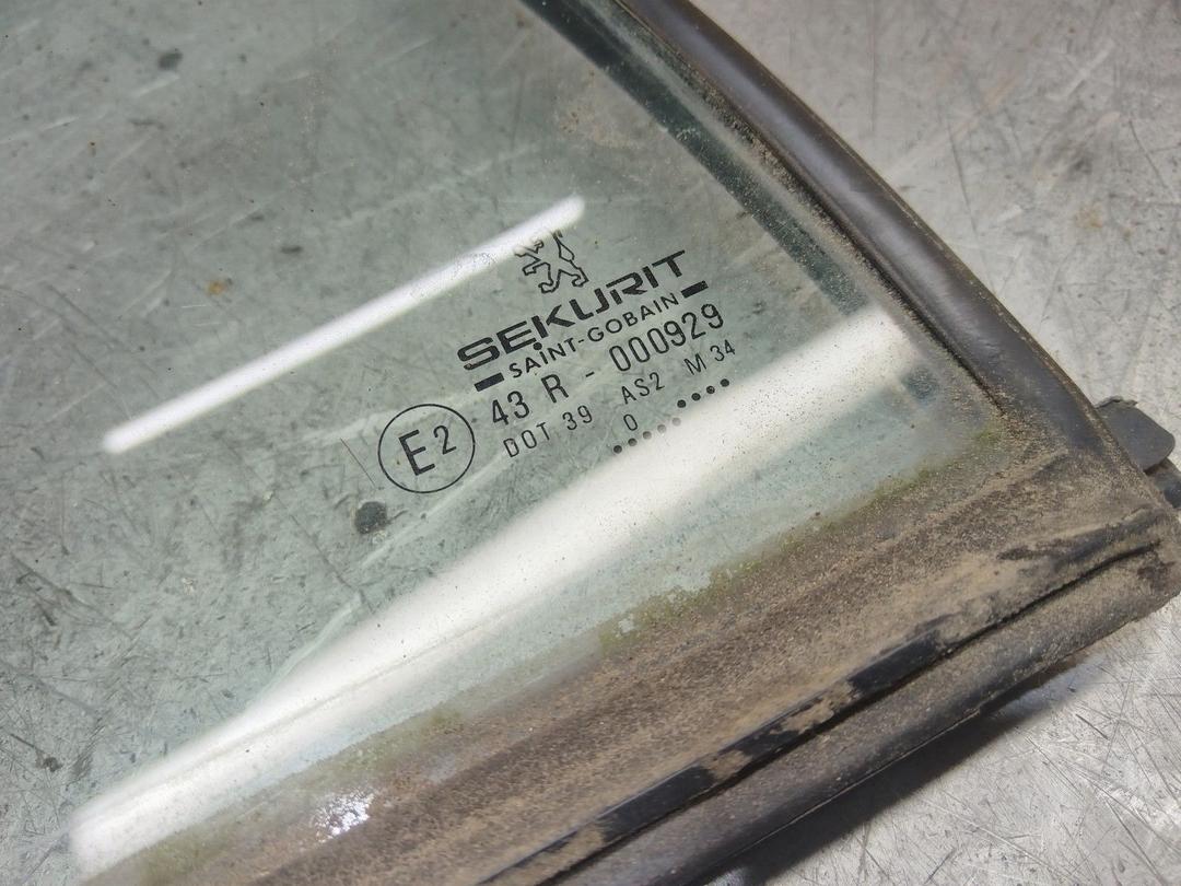 Стекло двери задней правой QHMCZY Peugeot 406 - Фото 2