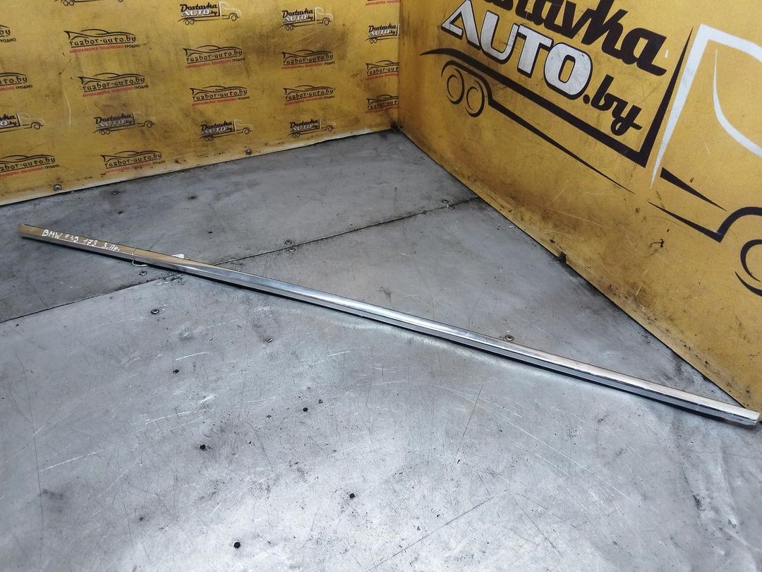 Молдинг стекла двери задней правой наружный FUXKCX BMW 5 E39 - Фото 1