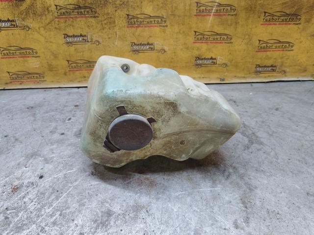 Бачок омывателя NLUR67 Seat Toledo