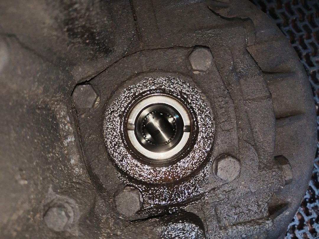 КПП механическая (МКПП) 5-ступенчатая 3F0815 Citroen C5 undefined