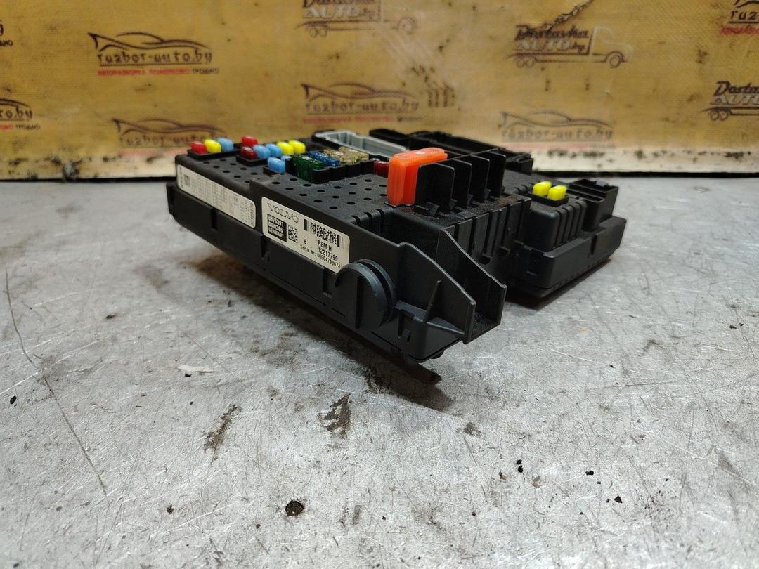 Блок REM LV00RH Volvo S60 - Фото 3