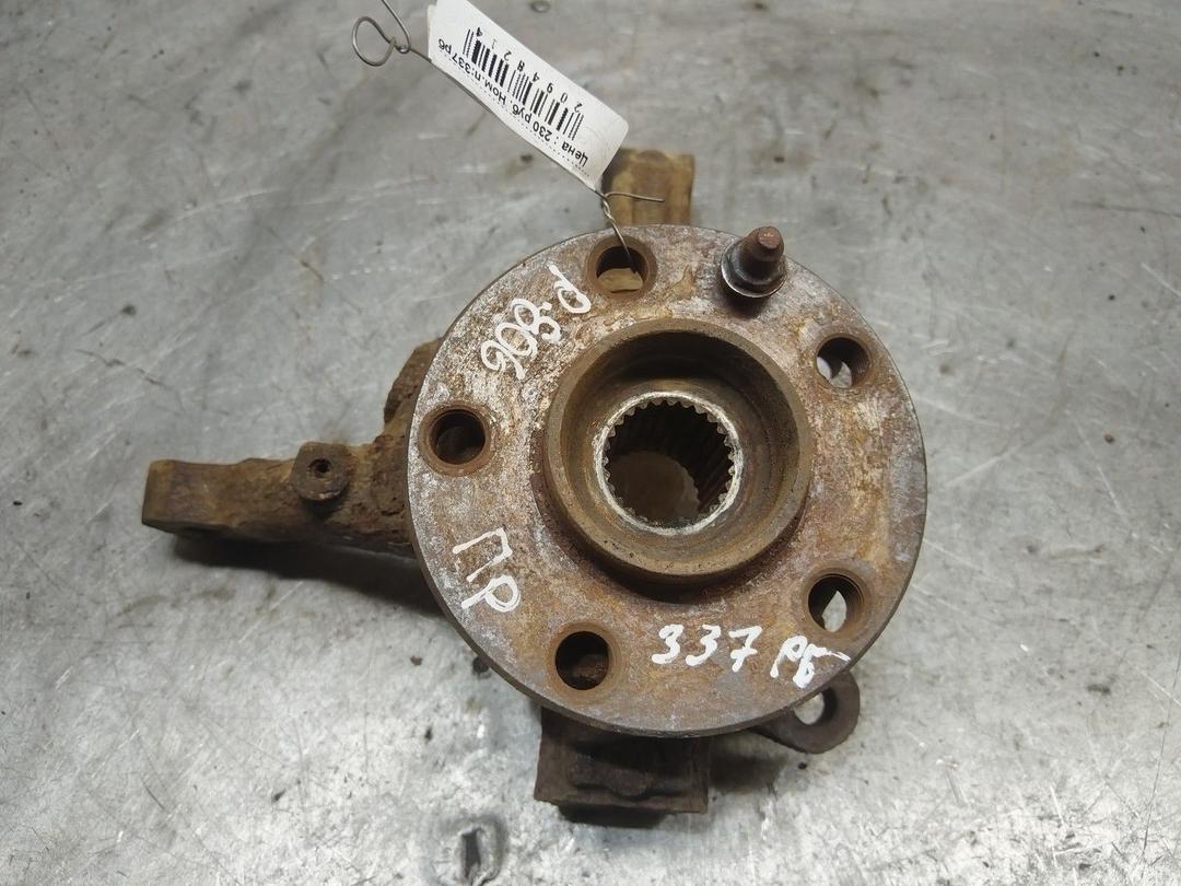 Кулак поворотный правый 72CHN7 Peugeot 806