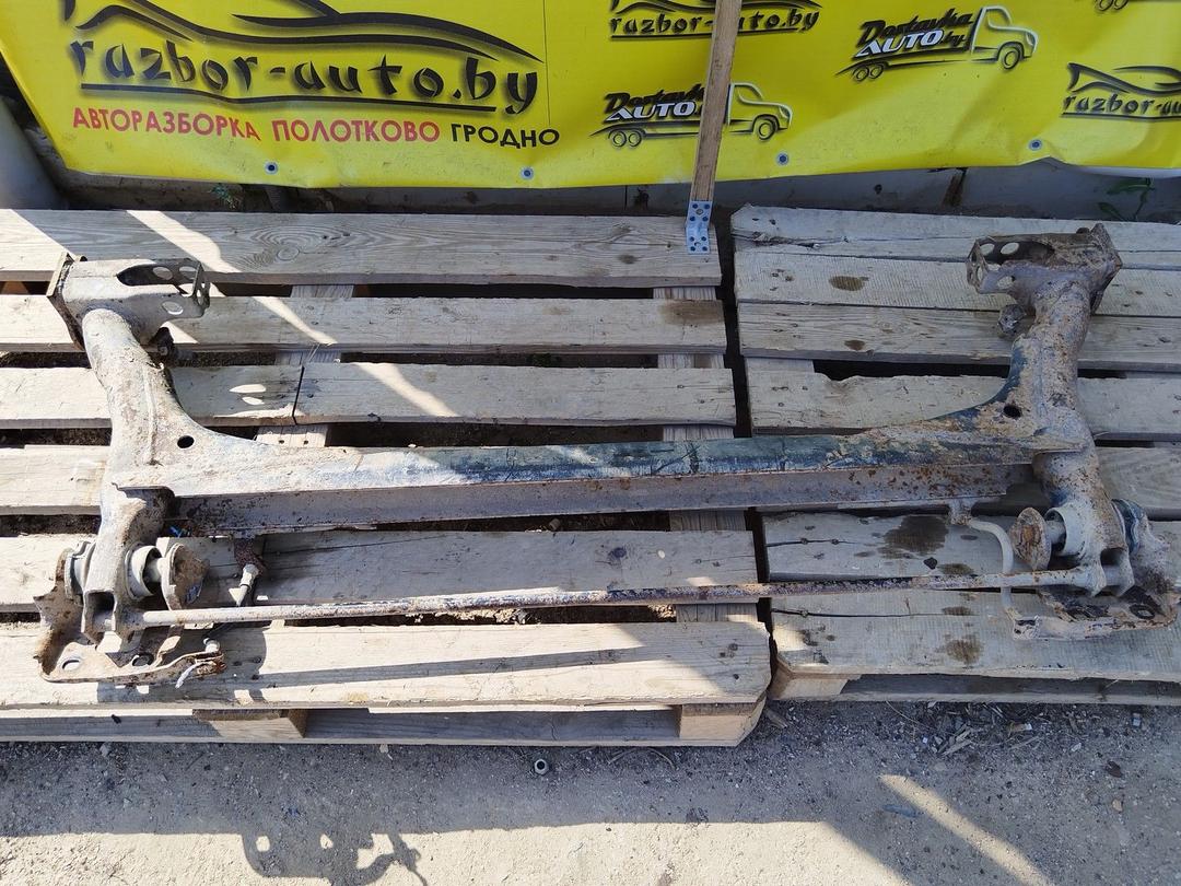 Балка подвески задняя 8LKP9U Audi A4 undefined