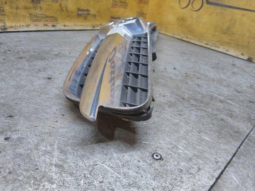 Решетка радиатора II24B2 Opel Vectra купить в магазине запчастей бу