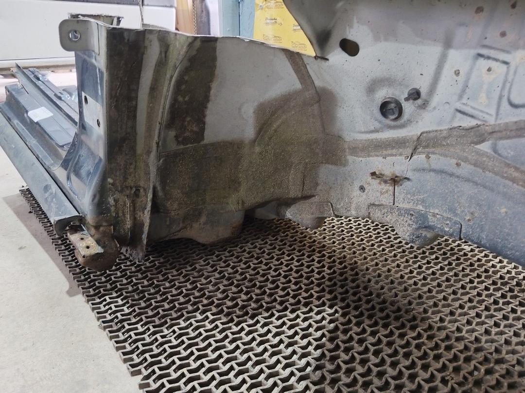 Порог правый 4K2Z91 Volkswagen Passat купить с доставкой