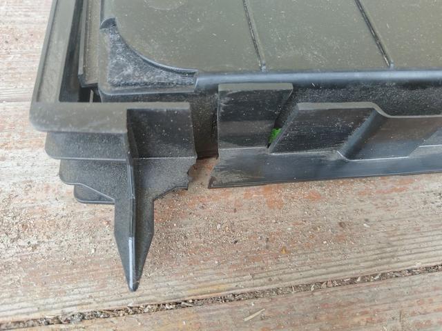 Бардачок IM94EO Renault Scenic купить с доставкой