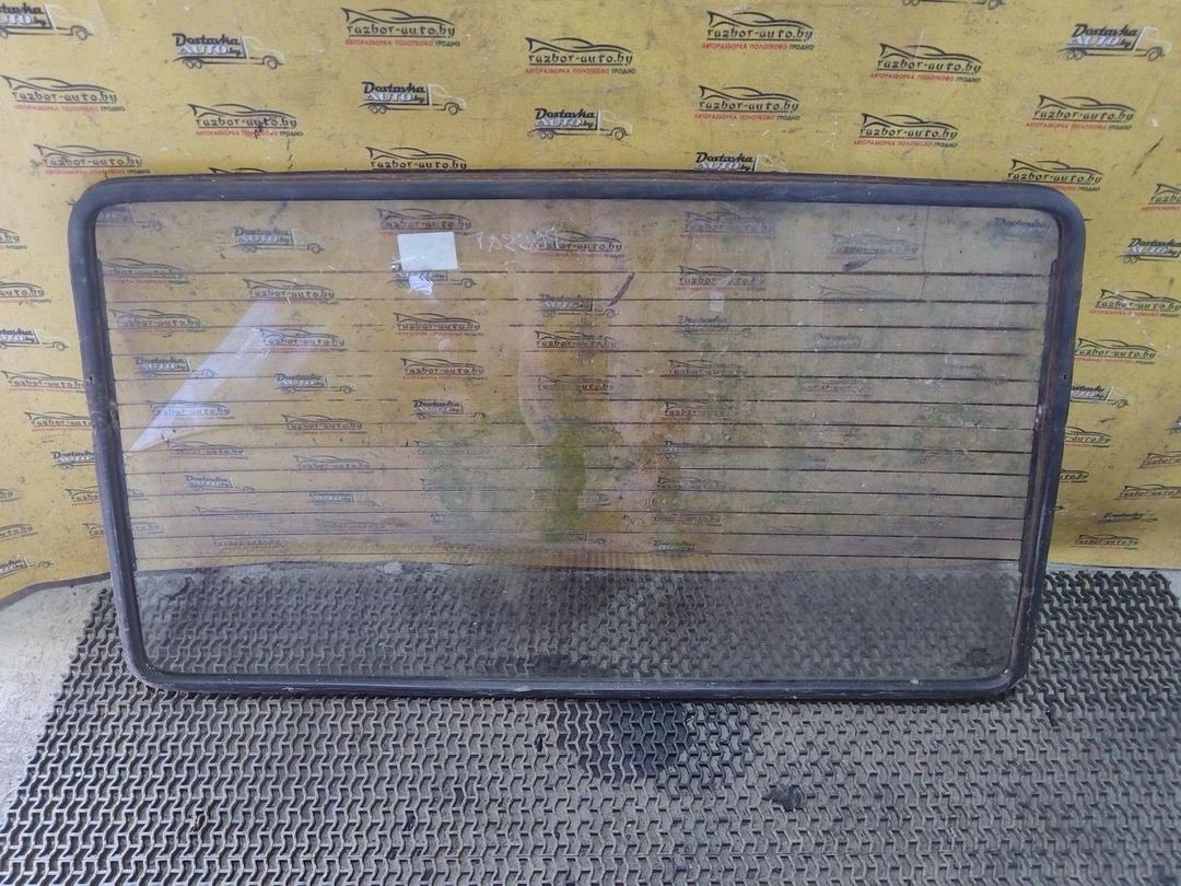 Стекло заднее PRKCSH Volkswagen Passat undefined