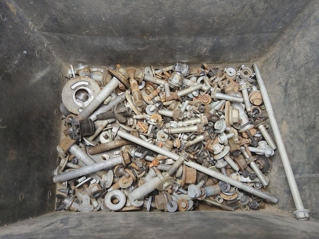 Болт 76M92B Ford Fusion