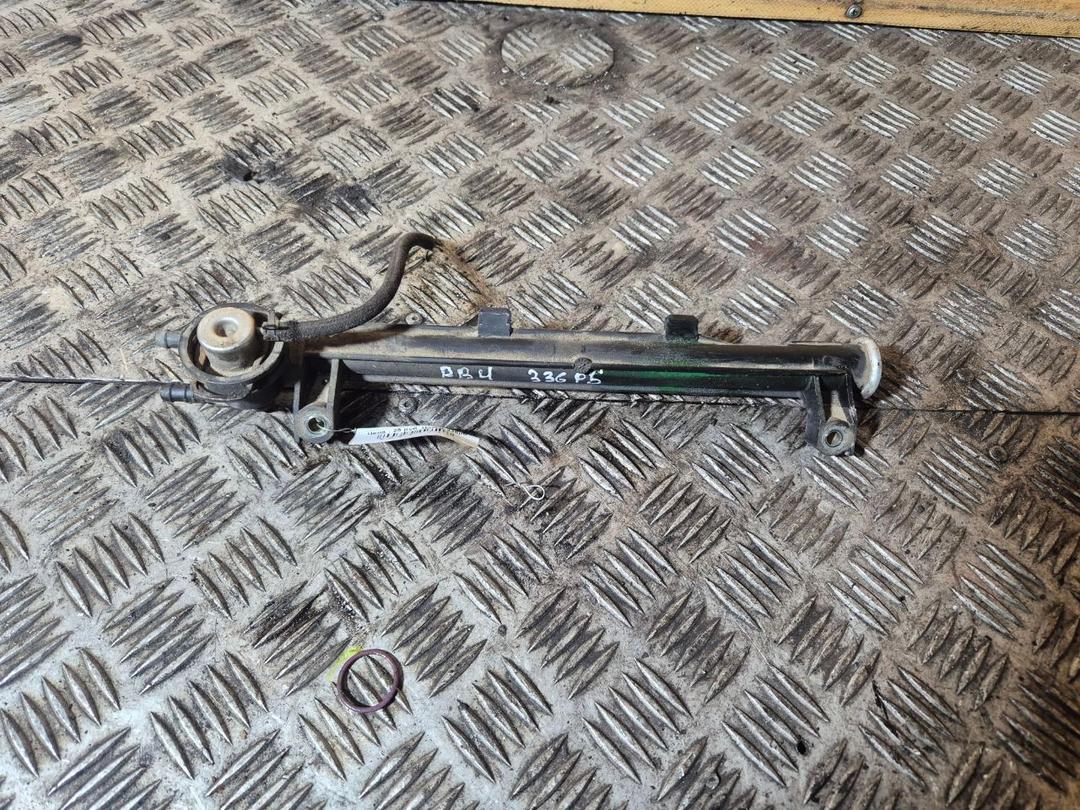 Топливная рампа 55YVKB Volkswagen Passat - Фото 2