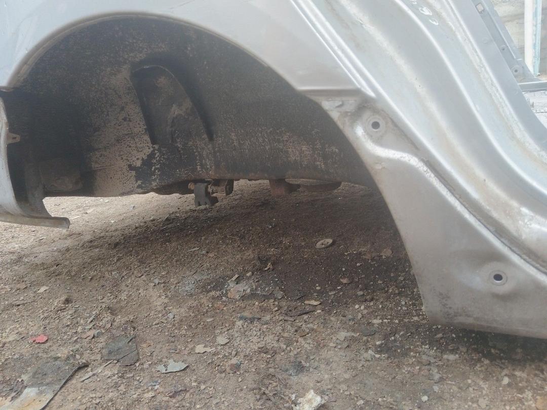 Крыло заднее правое 994FW9 Mitsubishi Grandis купить в магазине запчастей бу