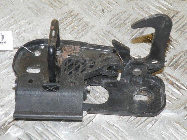 Крюк капота PJHO1R Volkswagen Passat