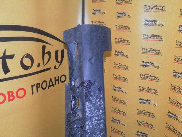 Накладка на порог 7UHKF5 Volkswagen Passat - Фото 4