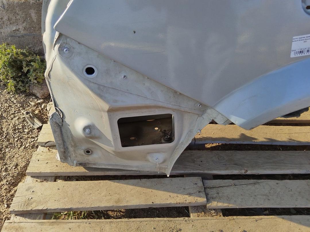 Крыло заднее правое 5AR3HT Renault Grand Scenic купить