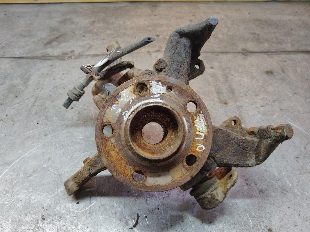 Кулак поворотный правый 9HDDOL Skoda Fabia