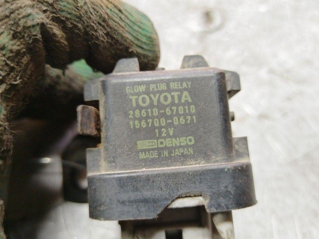 Реле накала свечей UZ4SWM Toyota Avensis Verso - Фото 3