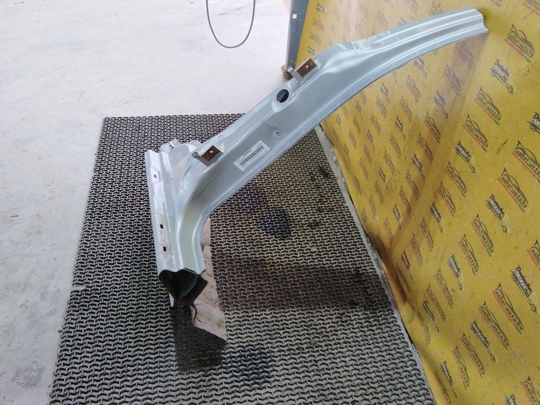 Стойка кузовная центральная левая C31OJB Volvo V70 undefined