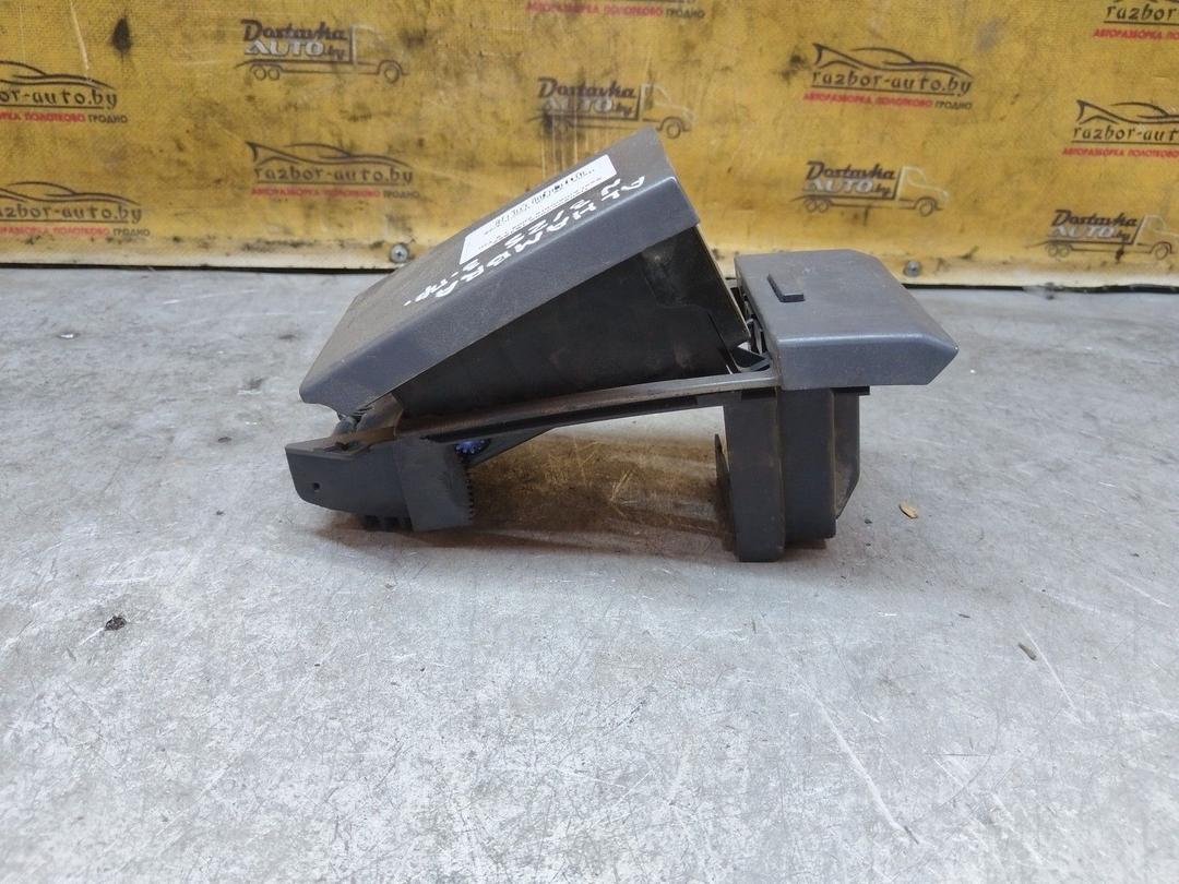 Пепельница 1B4S5Z Seat Alhambra купить с доставкой