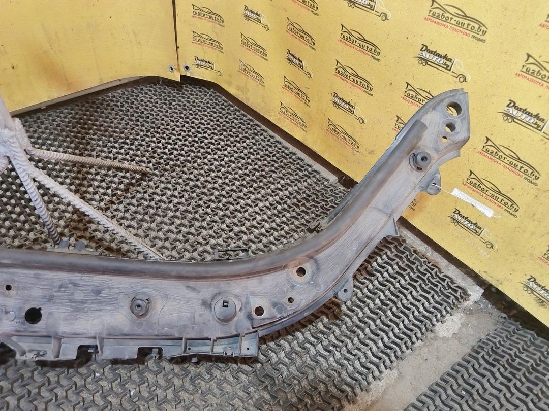  Накладка панели крепления облицовки (телевизора) 1991N6 Renault Scenic купить в магазине запчастей бу