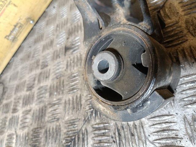 Подушка крепления КПП W75R8Z Mazda Premacy купить на авторазборке