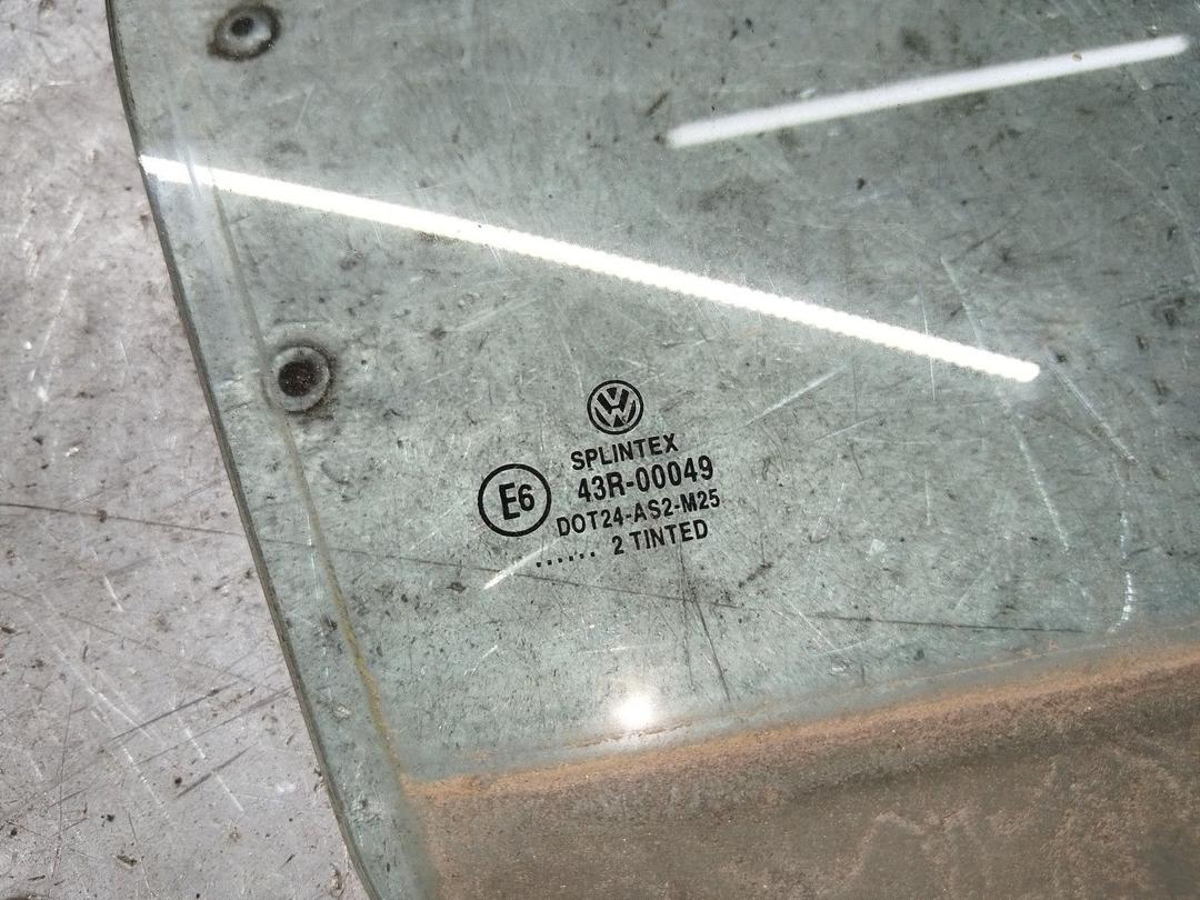 Стекло двери задней правой NPRG4Y Volkswagen Golf купить