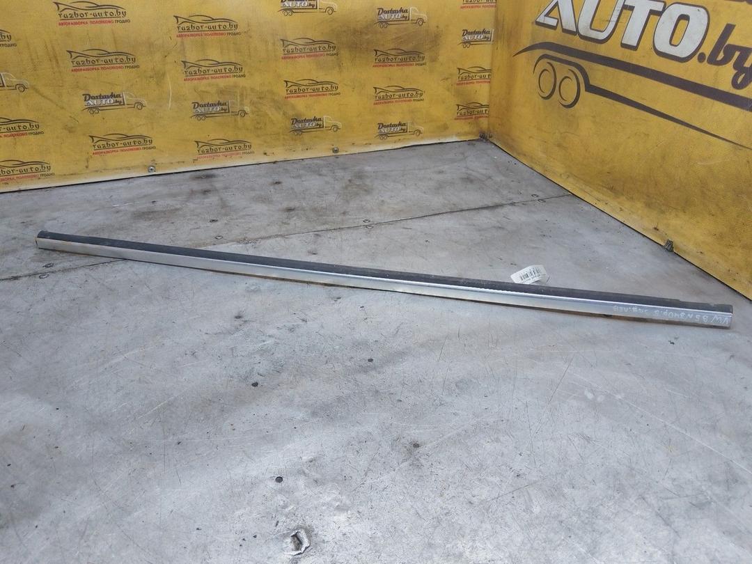Молдинг стекла двери задней левой наружный 18ZTDI Volkswagen Passat