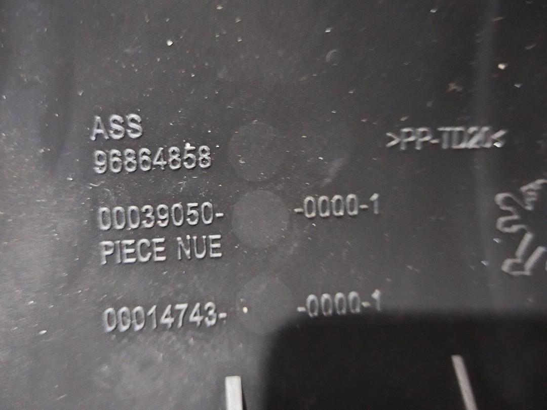 Панель передняя салона (торпедо) P8T86X Peugeot 206 undefined