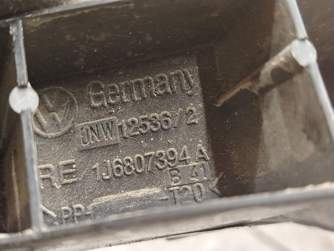 Кронштейн крепления бампера заднего TOSJ5G Volkswagen Golf - Фото 4