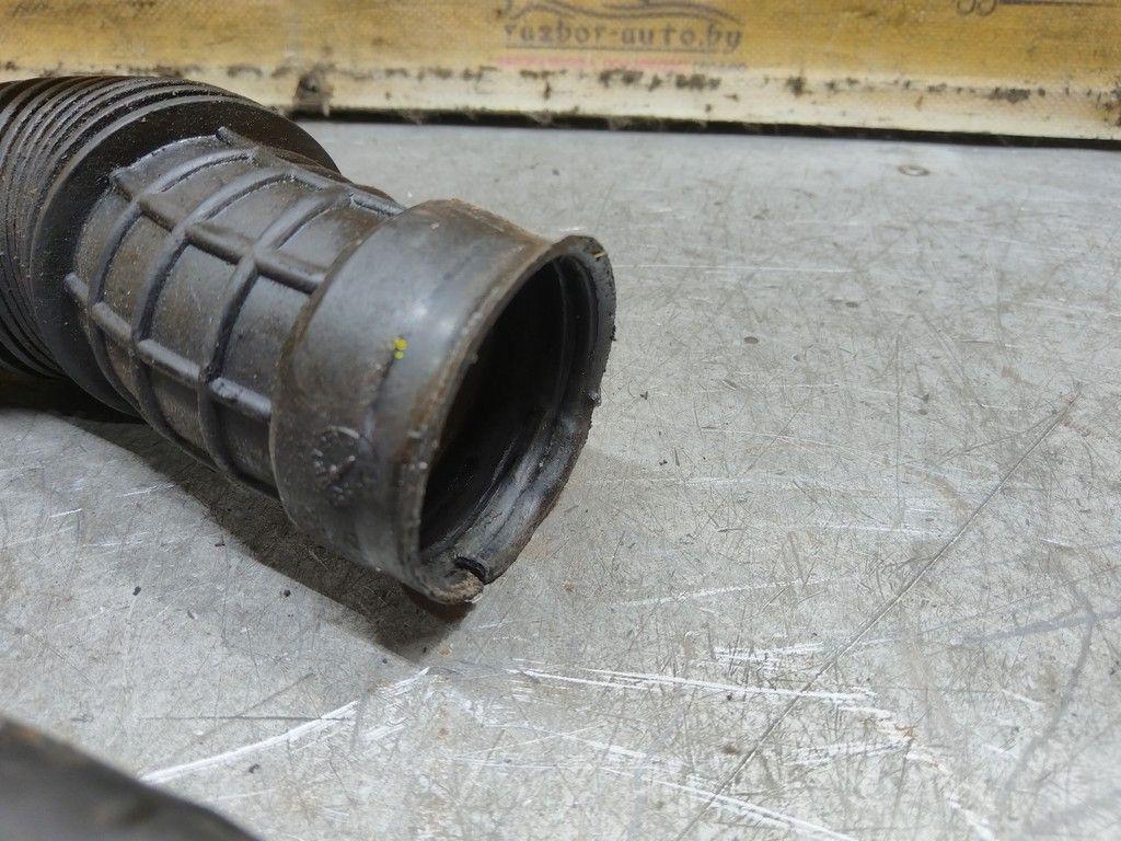 Патрубок воздушного фильтра E8VN0Y Renault Scenic - Фото 2