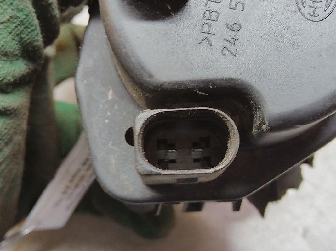 Фара противотуманная правая WL6Y83 Audi A6 купить на авторазборке