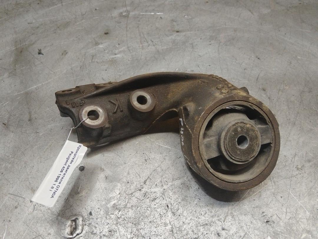 Кронштейн двигателя O7N0AR Peugeot 406 - Фото 1