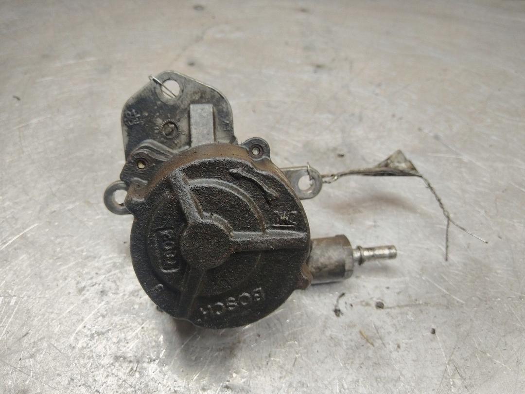 Насос вакуумный QE64SA Peugeot 307 - Фото 1