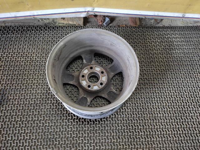 Диск литой R15, 5x112 Volkswagen Passat 2005 NMHQ96 NMHQ96 Volkswagen Passat купить бу для вашего авто.