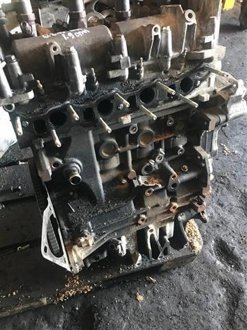 Двигатель CAEE11 Opel Zafira купить в магазине запчастей бу