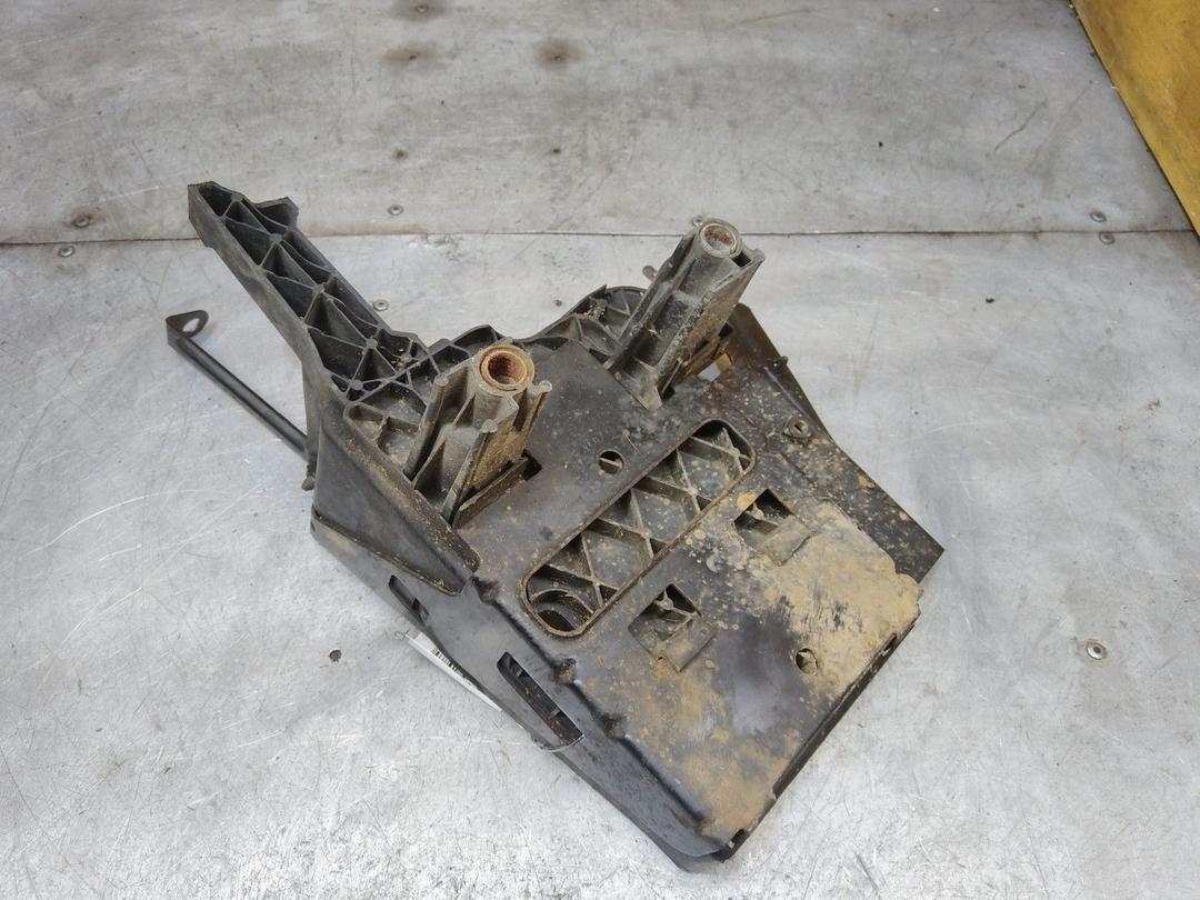 Полка аккумулятора KKH7RZ Renault Scenic RX4 - Фото 3