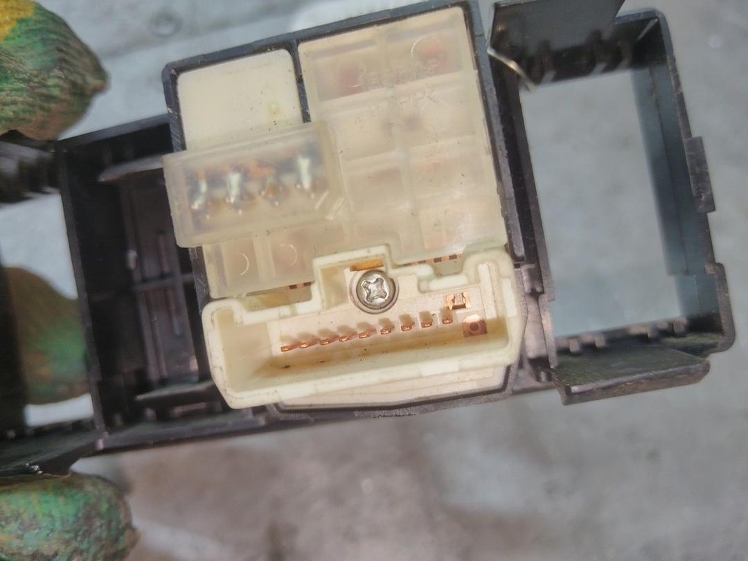 Джойстик регулировки зеркал MQAXX8 Toyota Avensis - Фото 4