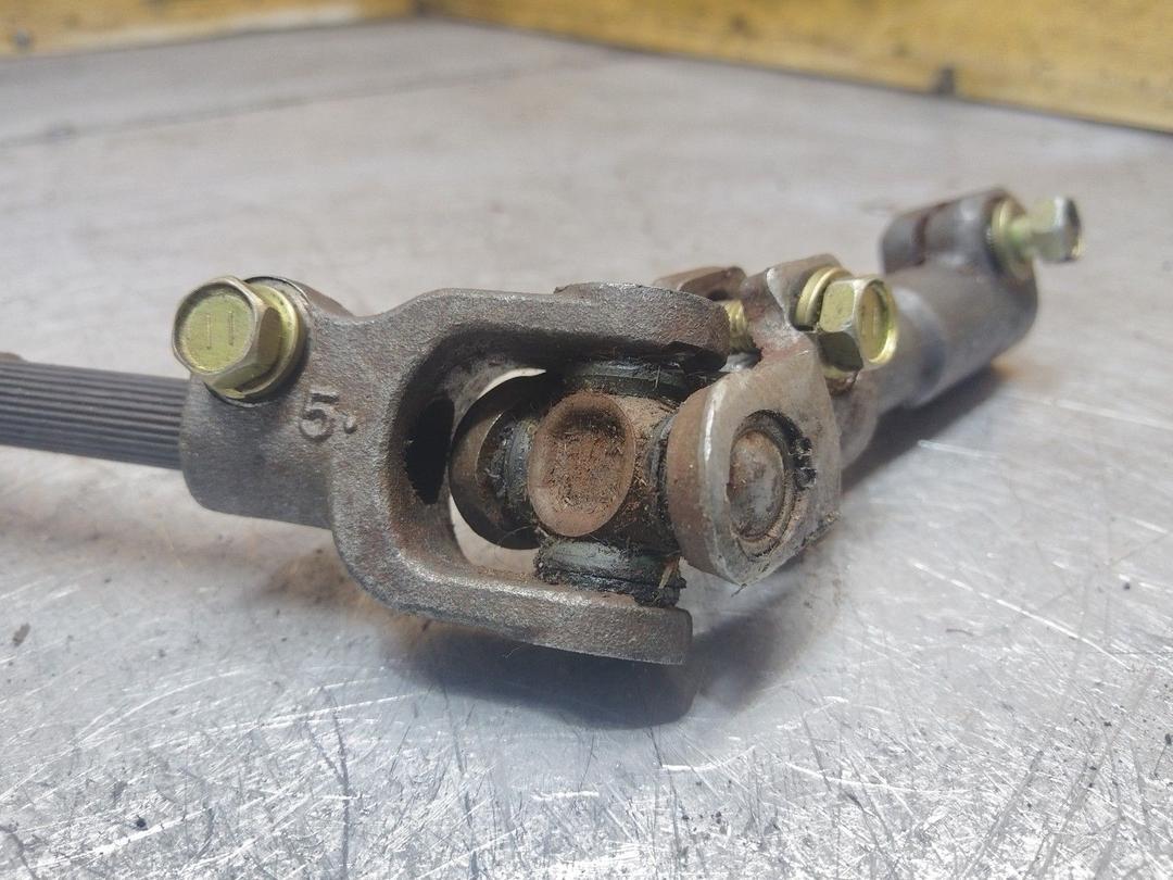 Рулевой карданчик IAC9CQ Toyota Yaris Verso купить