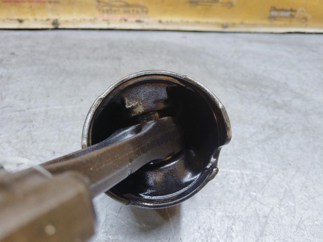 Поршень K5WHYY Ford C-Max купить с доставкой