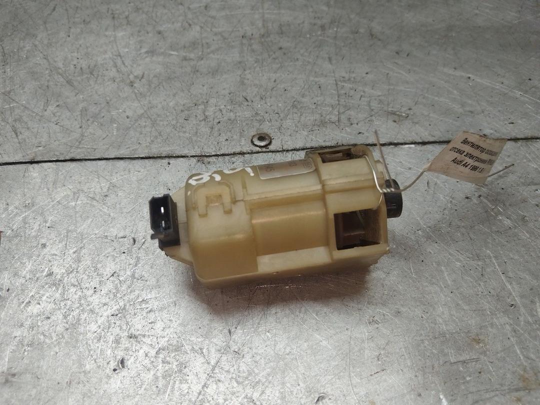 Вентилятор охлаждения отсека электроники RV6UKI Audi A4 - Фото 1