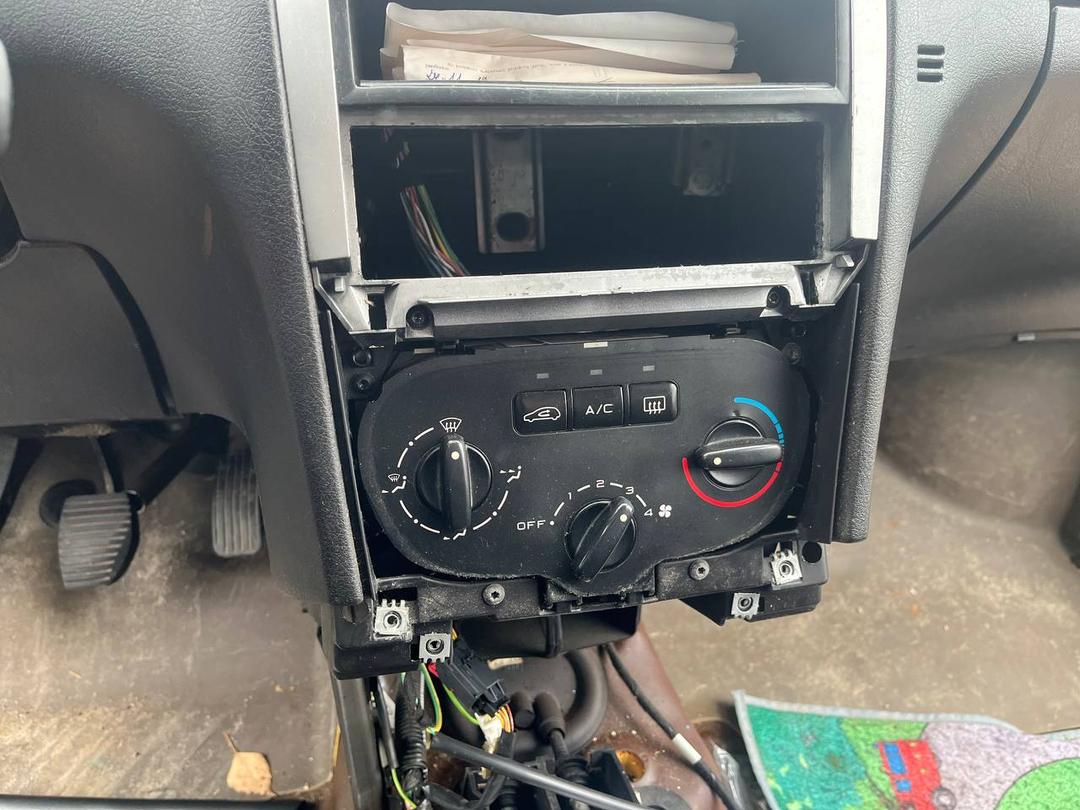 Рамка под магнитолу C1SFTU Peugeot 307