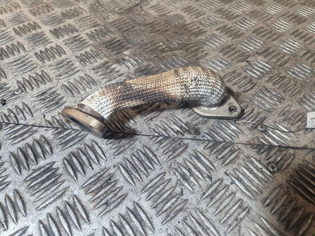 Трубка системы рециркуляции EGR F6ZAOO Audi A4 - Фото 3