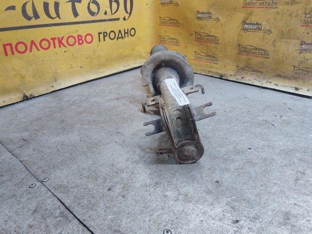 Амортизатор передний правый 7IY411 Renault Laguna купить с доставкой