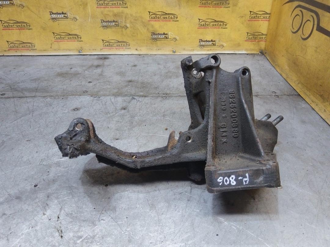 Кронштейн генератора Y3M82D Peugeot 806 - Фото 4