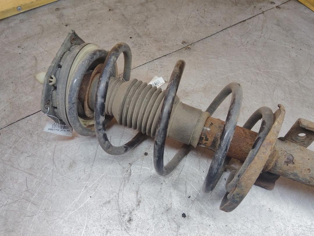 Амортизатор передний правый 4WT7ZG Renault Scenic купить в магазине запчастей бу