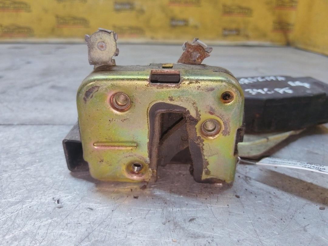 Замок двери передней правой M1SC3I Mitsubishi Carisma - Фото 1